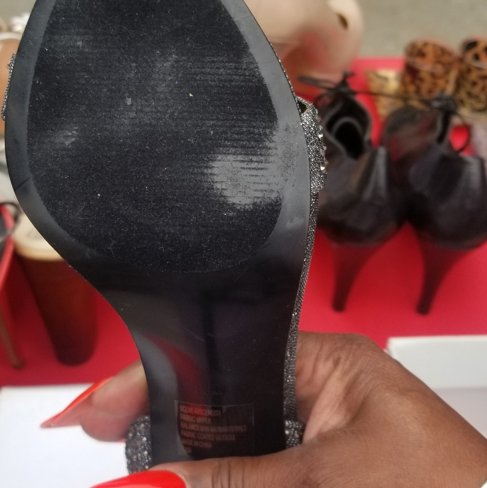 Heels - Picture 10 of 10